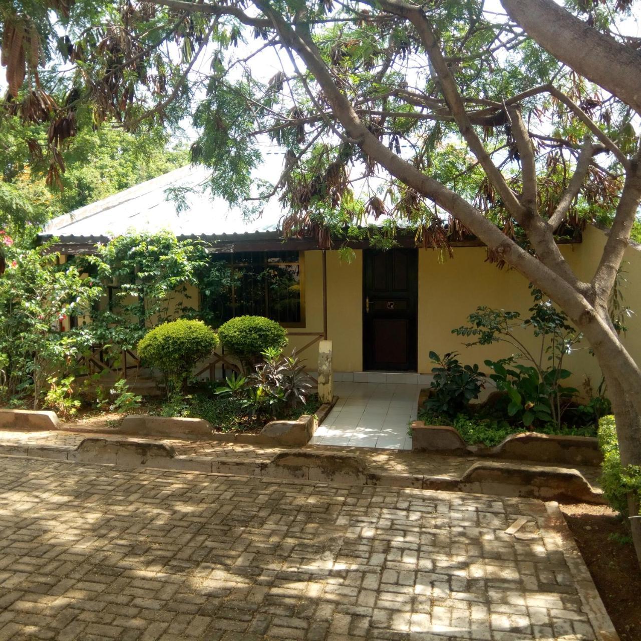 Royal Village Hotel Dodoma Ngoại thất bức ảnh